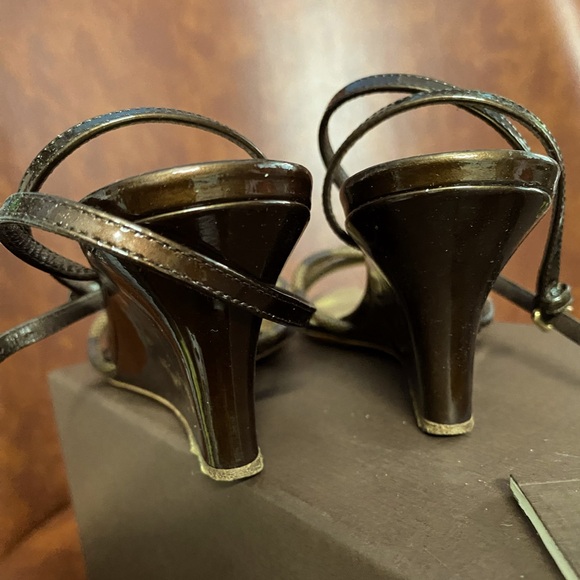 SOLD!!! Louis Vuitton Brown Damier Ebene Feel Free Wedge Sandals Size 35 - Picture 11 of 14